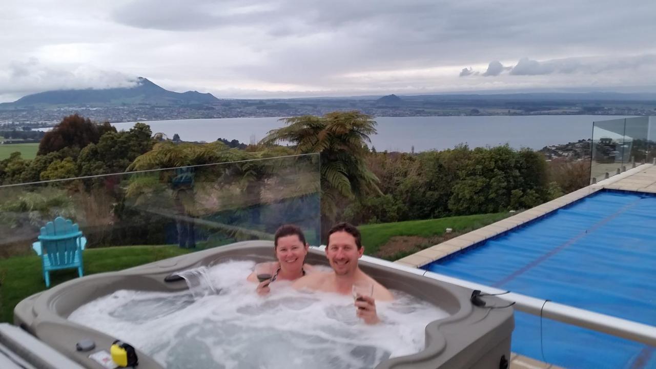 Te Moenga Lodge Таупо Экстерьер фото